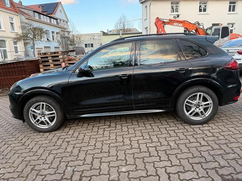 Gebraucht Porsche Cayenne 245 PS (180 kW) 2014 Schwarz SUV