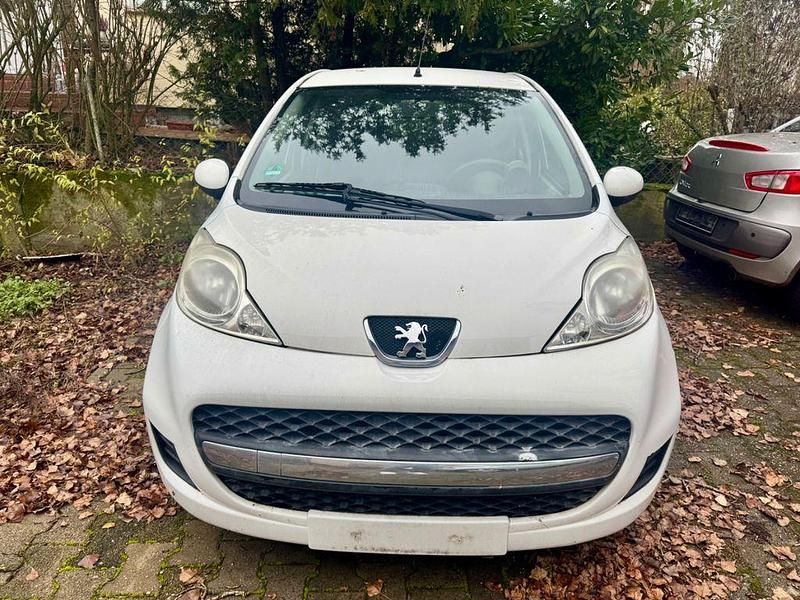 Gebraucht Peugeot 107 Filou 68 PS (50 kW) 2009 Kleinwagen