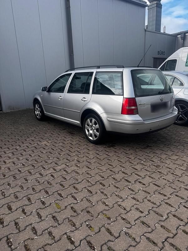Gebraucht VW Golf IV 101 PS (74 kW) 2003 Silber Kombi