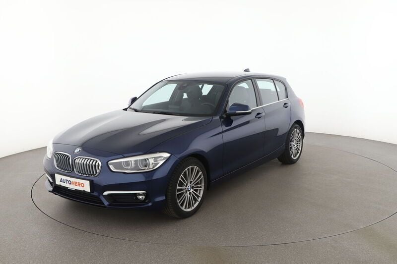 Blau Gebraucht 2019 BMW 118 Urban Line Kleinwagen | 18.240 € (Fairer Preis) - Bild 1/4
