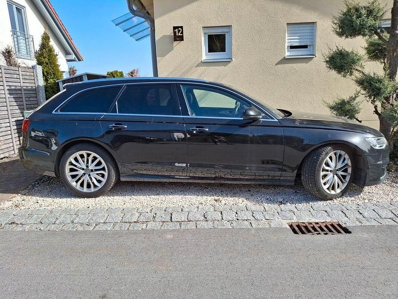 Gebraucht Audi A6 Ambiente 320 PS (235 kW) 2015 Schwarz Kombi