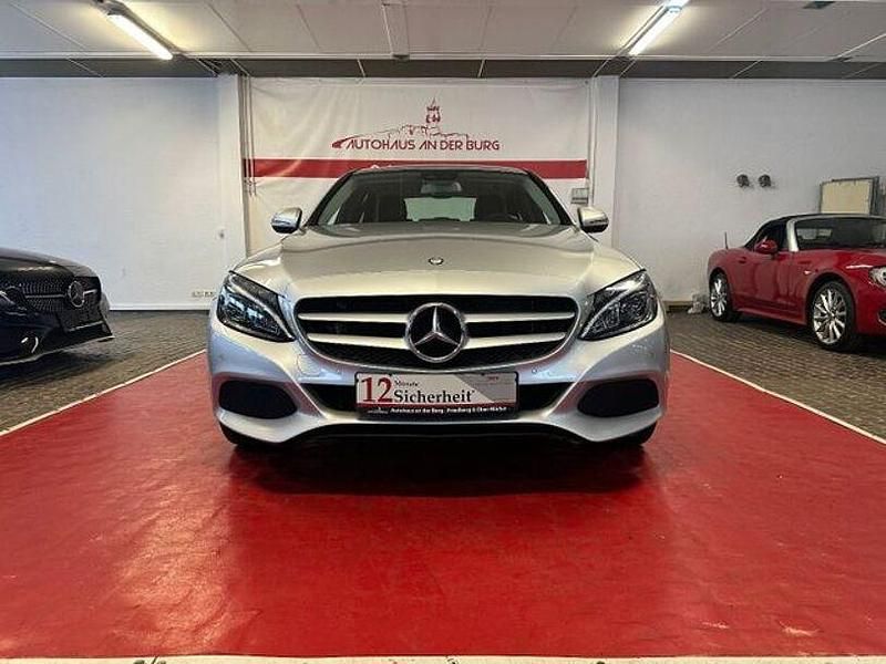 Gebraucht Mercedes C250 204 PS (150 kW) 2017 Iridiumsilber  metalliclack Limousine