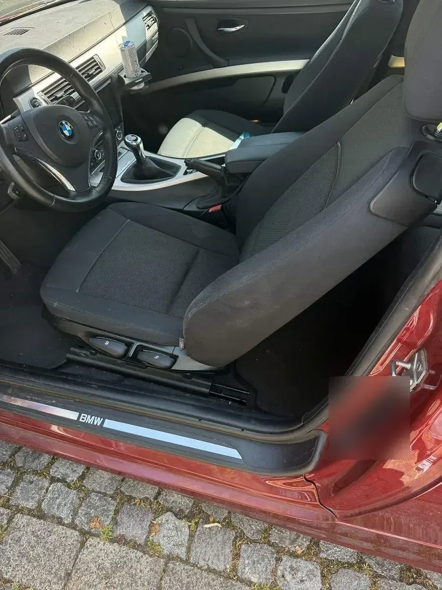 Gebraucht BMW 320 170 PS (125 kW) 2012 Rot Coupé