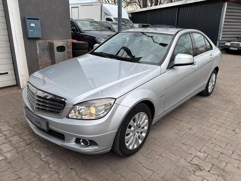 Silber Gebraucht 2007 Mercedes C220 Elegance Limousine | 5.490 € (Fairer Preis) - Bild 1/4