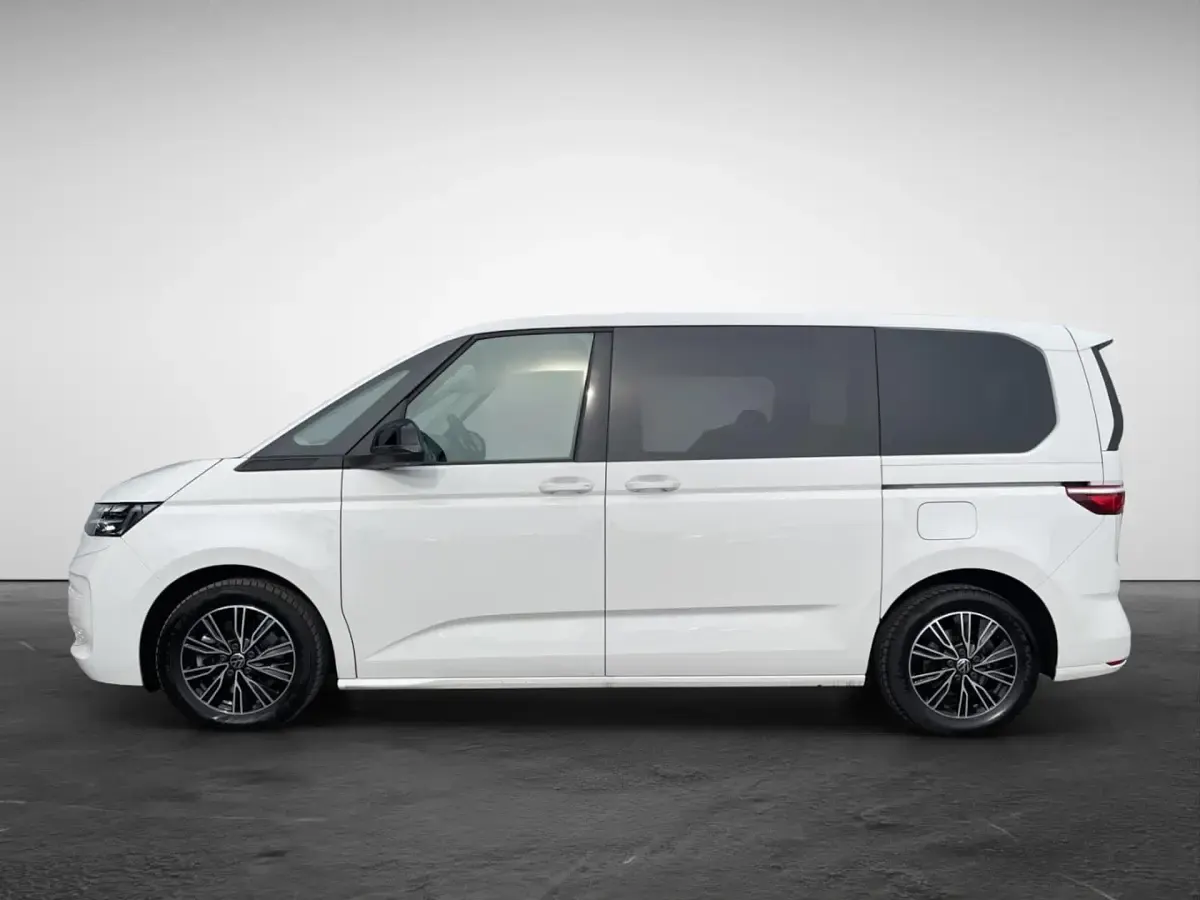 Second-hand VW Multivan Basis 150 CP (110 kW) 2024 Monovolum