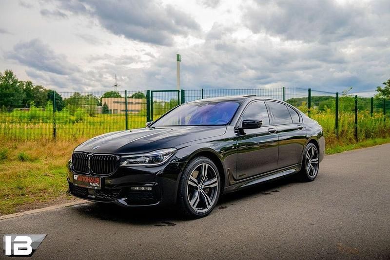 Schwarz Gebraucht 2018 BMW 750 M Sport Limousine | 29.990 € (Fairer Preis) - Bild 1/4