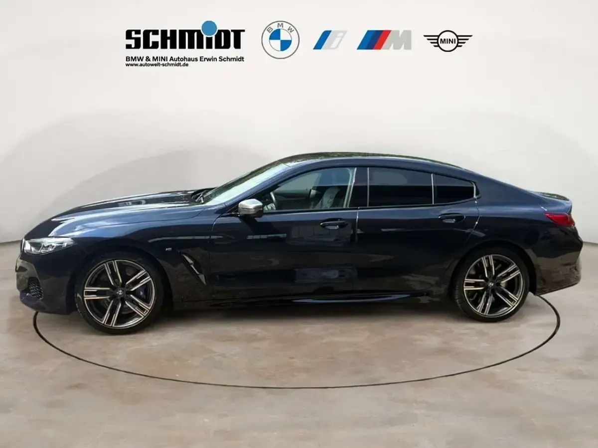Gebraucht BMW M850 530 PS (389 kW) 2021 M carbonschwarz metallic Coupé
