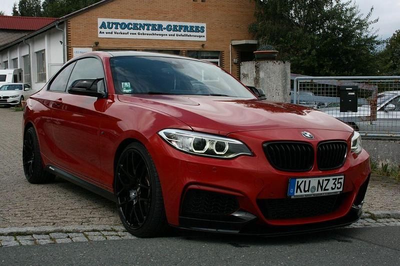 Rot Gebraucht 2015 BMW M235 Performance Coupé | 29.999 € - Bild 1/4