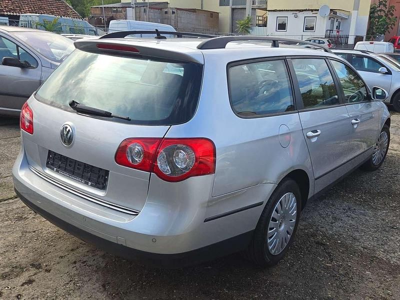 Gebraucht VW Passat Trendline 140 PS (102 kW) 2008 Reflex silver metallic Kombi