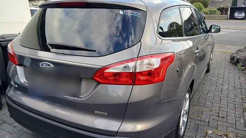 Gebraucht Ford Focus Champions Edition 150 PS (110 kW) 2012 Kombi