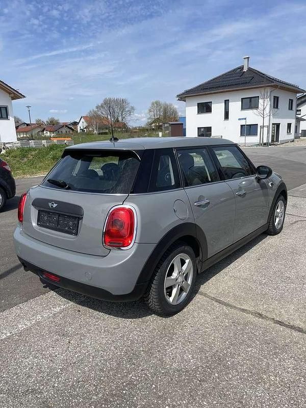 Usado Mini ONE 102 HP (75 kW) 2014 Cinzento Citadino