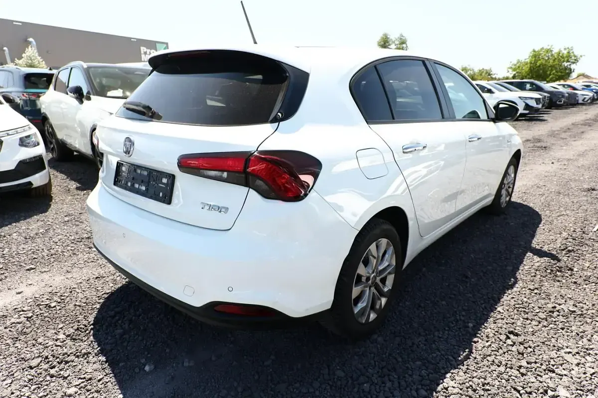 Gebraucht Fiat Tipo Easy 120 PS (88 kW) 2019 Bianco weiß Limousine