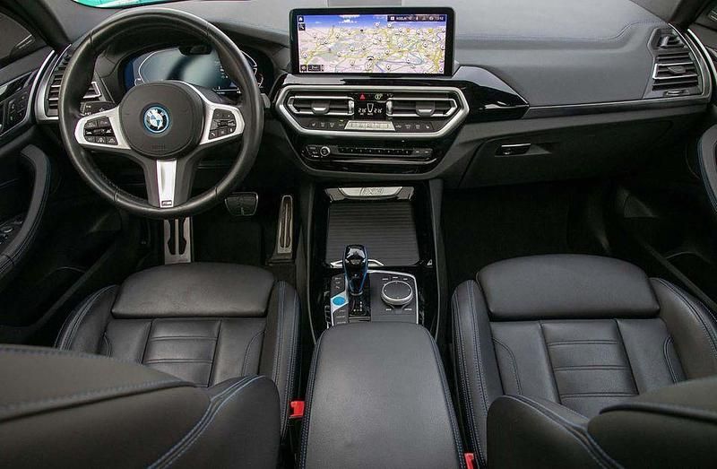 Gebraucht BMW iX3 Impressive 210 kW (286 PS) 2022 Blau SUV