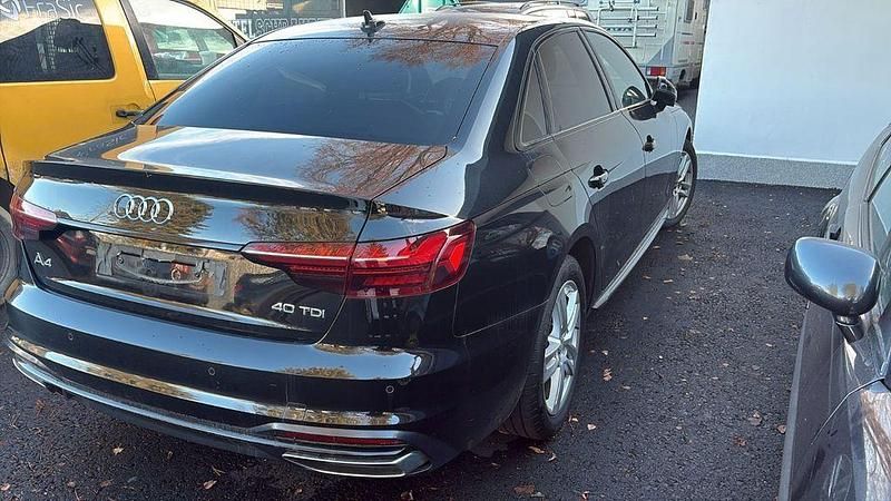 Gebraucht Audi A4 Advanced 204 PS (150 kW) 2021 Schwarz Limousine