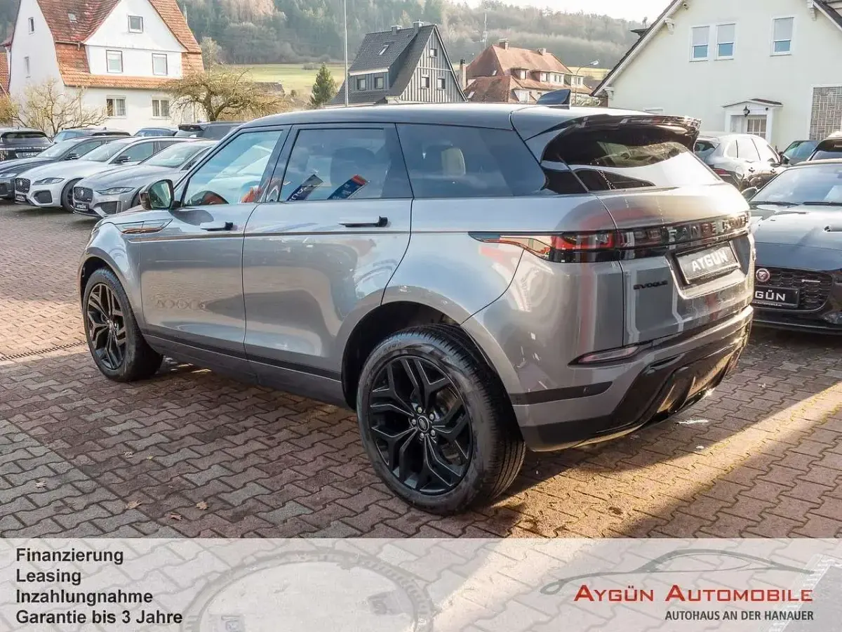 Gebraucht Land Rover Range Rover evoque S 163 PS (119 kW) 2021 Eiger grey SUV