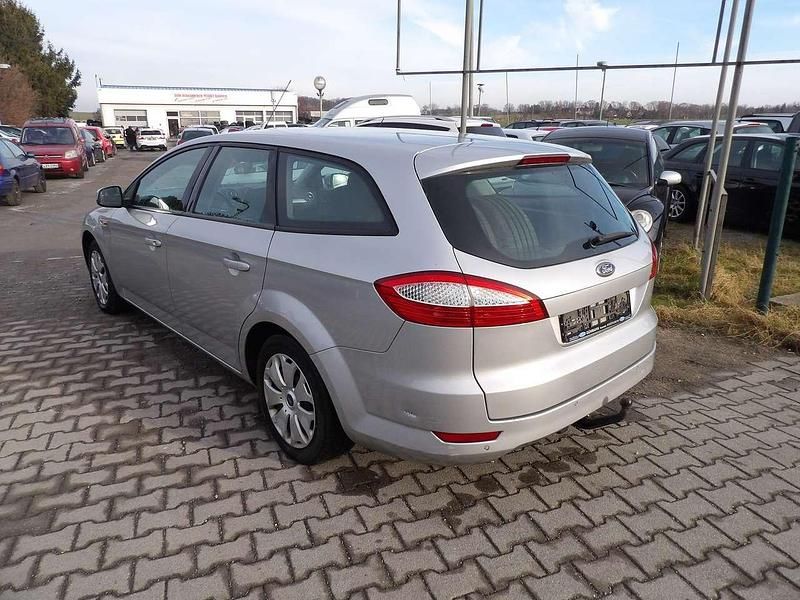 Gebraucht Ford Mondeo Trend 125 PS (91 kW) 2007 Silber Kombi