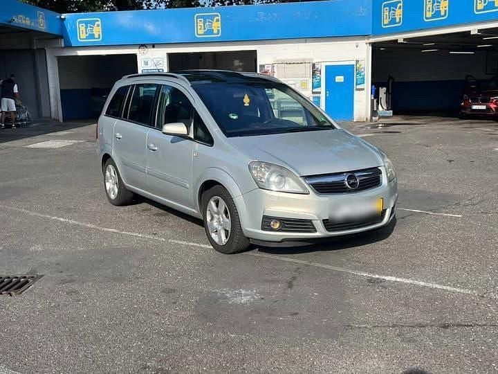 Gebraucht 2005 Opel Zafira Van / Kleinbus | 2.500 € - Bild 1/4
