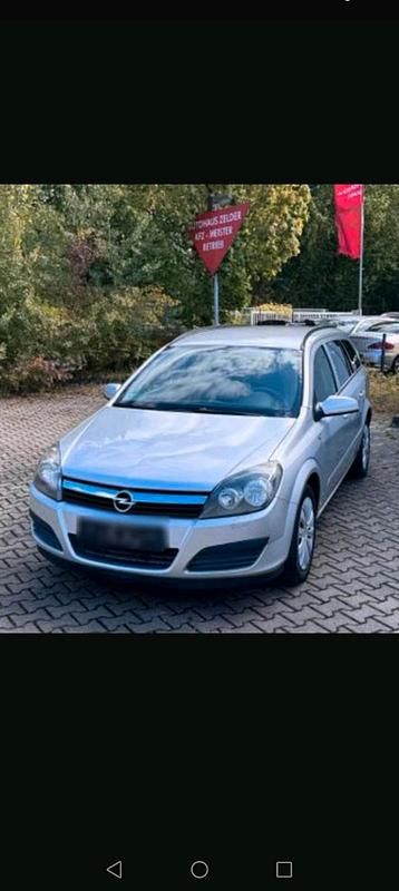 Silber Gebraucht 2009 Opel Astra Kombi | 1.450 € (Guter Preis) - Bild 1/4