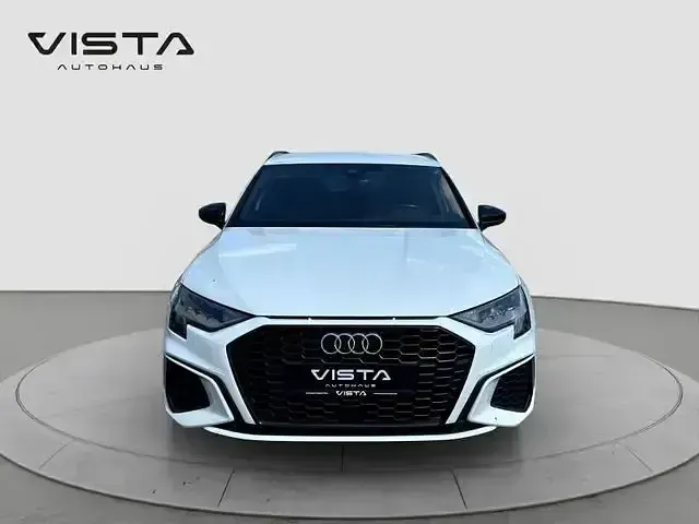 Gebraucht Audi A3 Ambiente 150 PS (110 kW) 2021 Gletscherweiß metallic Limousine