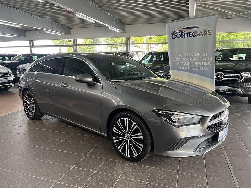 Grau Gebraucht 2023 Mercedes CLA200 Shooting Brake Progressive Kombi | 30.999 € (Fairer Preis) - Bild 1/4