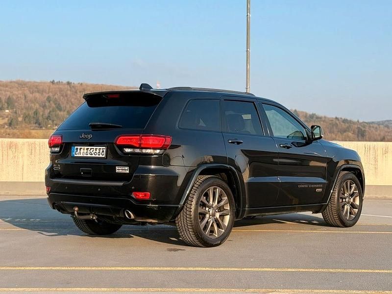 Gebraucht Jeep Grand Cherokee 250 PS (183 kW) 2016 Schwarz SUV