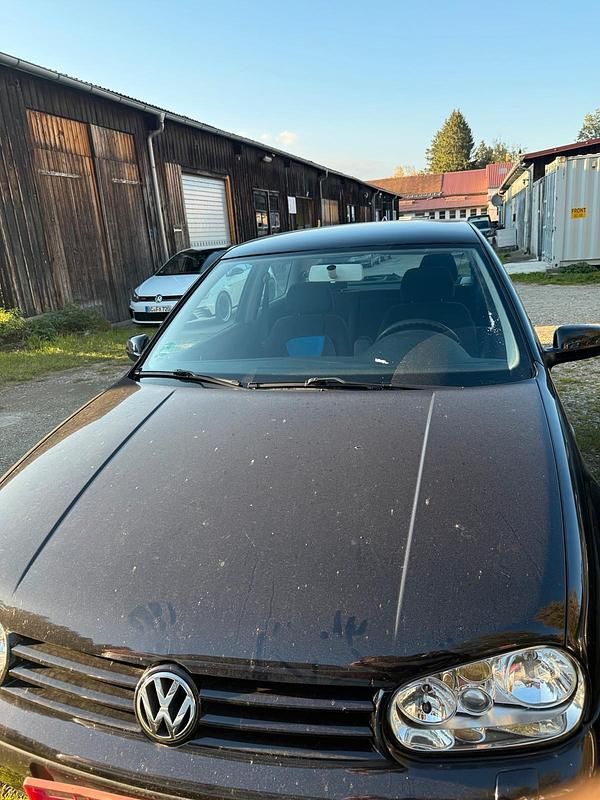 Schwarz Gebraucht 2001 VW Golf IV Kleinwagen | 550 € (Superpreis) - Bild 1/4