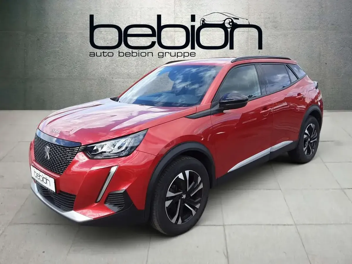 Gebraucht Peugeot 2008 Allure 131 PS (96 kW) 2023 Elixirrot SUV