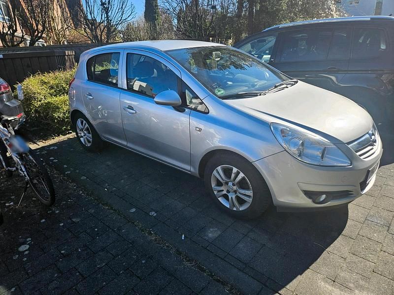Gebraucht Opel Corsa Eco 75 PS (55 kW) 2010 Silber Kleinwagen