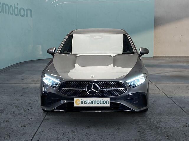 Gebraucht Mercedes A200 Advanced Plus 163 PS (119 kW) 2024 Grau Limousine