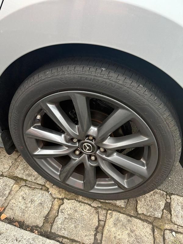 Usata Mazda 3 122 CV (89 kW) 2019 Argento Utilitaria
