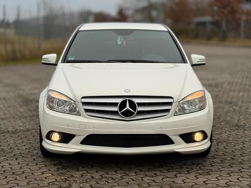 Gebraucht Mercedes C200 AMG 184 PS (135 kW) 2010 Weiß Limousine