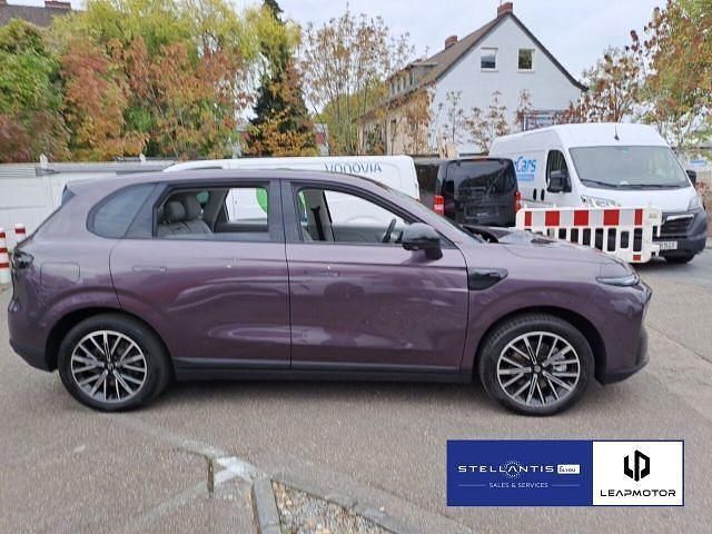 Gebraucht Leapmotor B10 160 kW (218 PS) 2025 Violett SUV