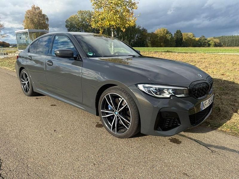 Grau Gebraucht 2020 BMW M340 Performance Limousine | 36.500 € (Fairer Preis) - Bild 1/4