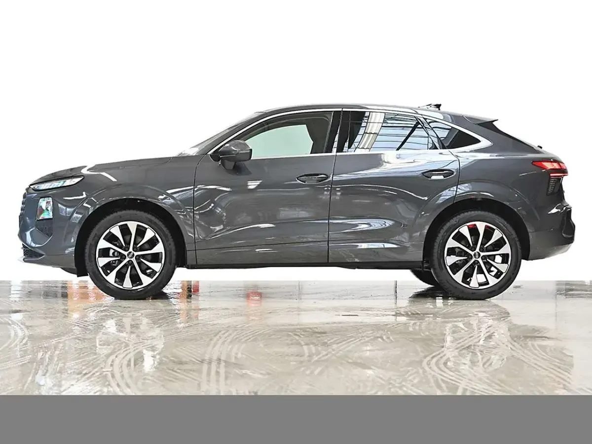 Gebraucht Audi Q3 Sportback Advanced 150 PS (110 kW) 2026 Tamboragrau metallic SUV