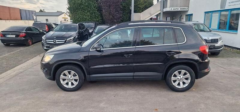 Schwarz Gebraucht 2008 VW Tiguan Track & Field SUV | 5.900 € (Fairer Preis) - Bild 1/4