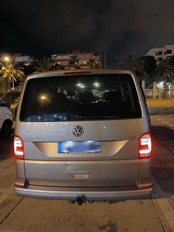 Beige Gebraucht 2015 VW T6 Comfortline Van | 25.500 € (Superpreis) - Bild 1/4