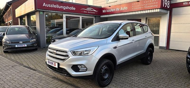 Gebraucht Ford Kuga Trend 150 PS (110 kW) 2018 Silber SUV