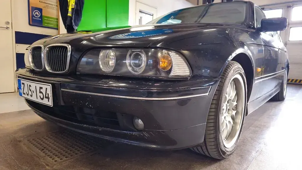 Gebraucht BMW 540 Sport Line 286 PS (210 kW) 2002 Schwarz Kombi