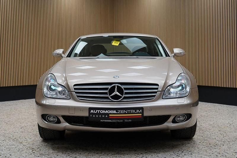 Gebraucht Mercedes CLS500 387 PS (284 kW) 2006 Beige Limousine