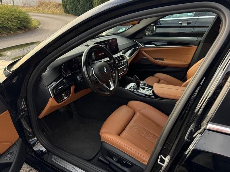Gebraucht BMW 520 Performance 190 PS (139 kW) 2021 Schwarz Limousine