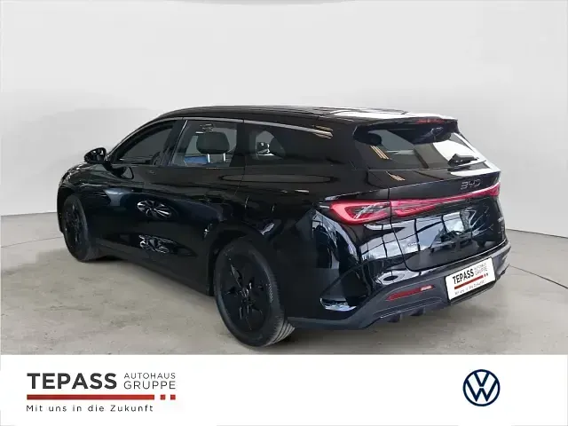 Nowe BYD Seal Boost 199 KM (146 kW) 2026 Czarny Kombi