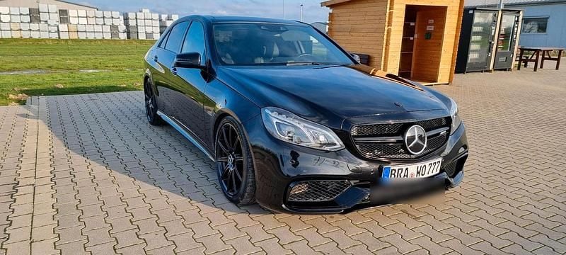Gebraucht Mercedes E63 AMG 557 PS (409 kW) 2014 Schwarz Limousine