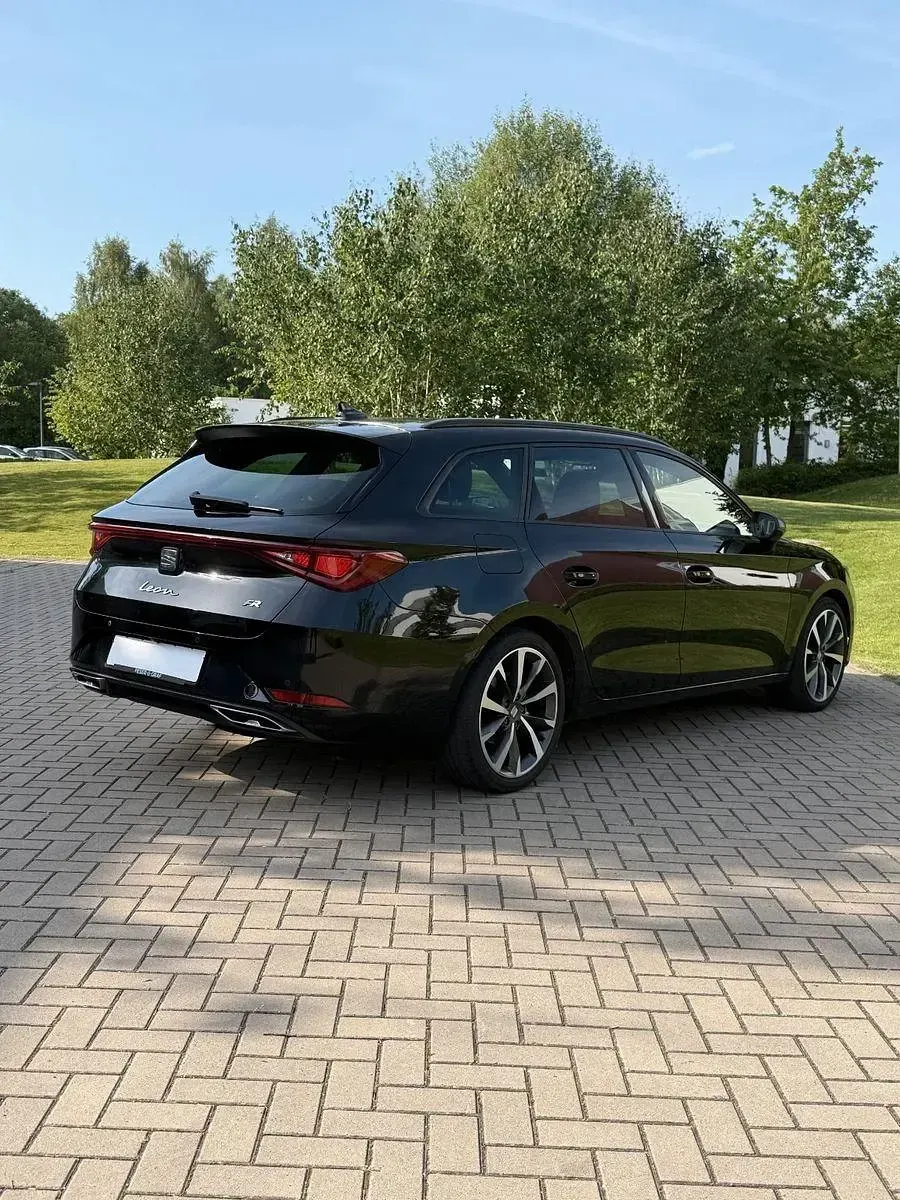 Gebraucht Seat Leon FR 150 PS (110 kW) 2022 Schwarz Kombi