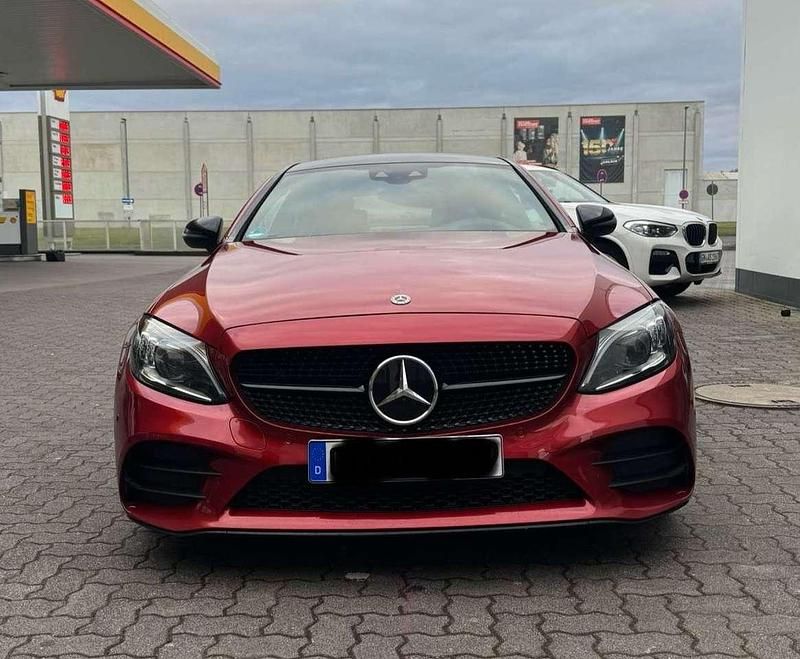 Gebraucht Mercedes C400 AMG line 333 PS (244 kW) 2018 Rot Coupé