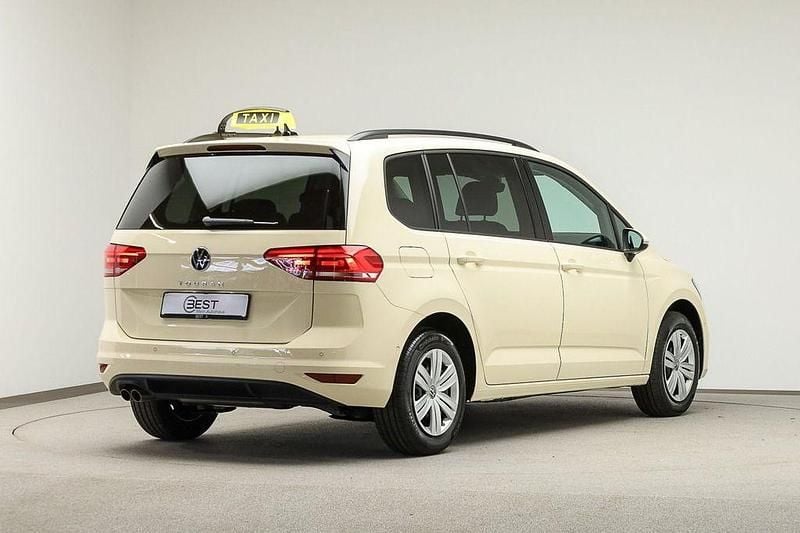 Neu VW Touran 150 PS (110 kW) 2026 Weiß Van / Kleinbus