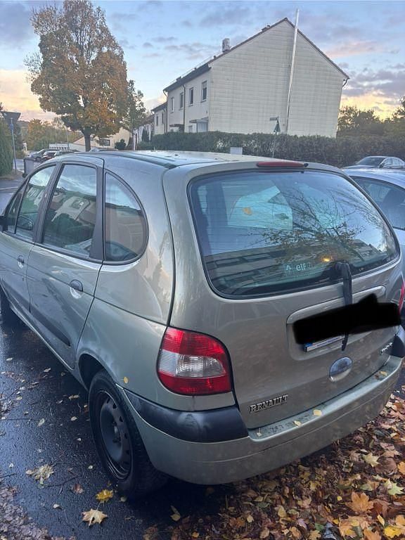 Silber Gebraucht 2003 Renault Mégane II Authentique Limousine | 800 € (Fairer Preis) - Bild 1/4