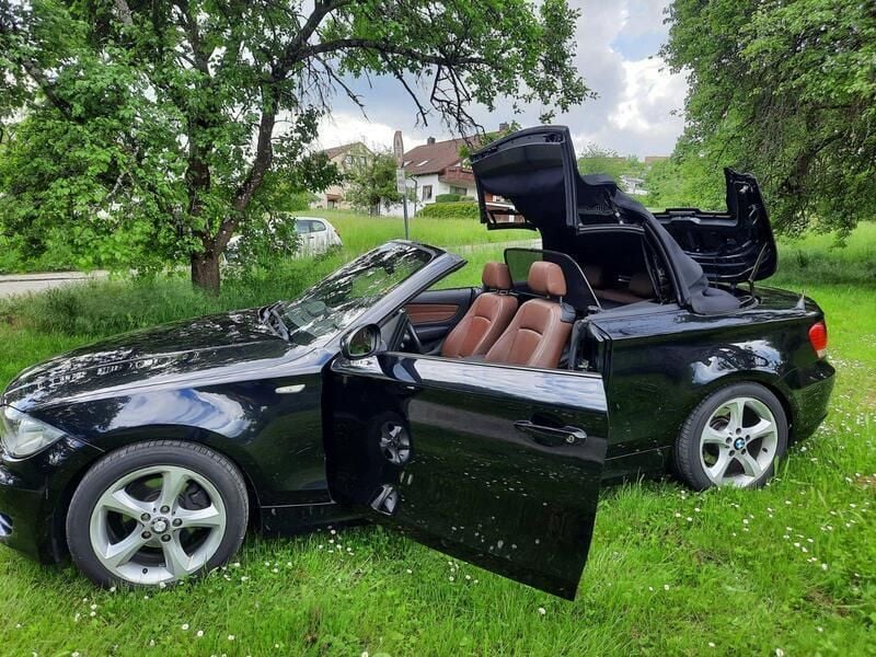 Schwarz Gebraucht 2009 BMW 118 Cabriolet Cabrio | 6.800 € (Fairer Preis) - Bild 1/4