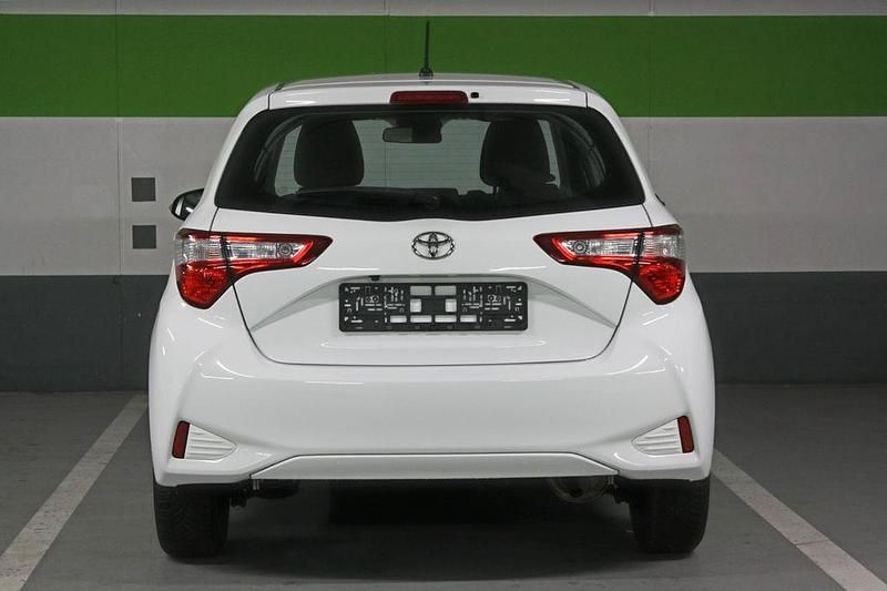 Gebraucht Toyota Yaris Comfort 72 PS (52 kW) 2019 Weiß Limousine