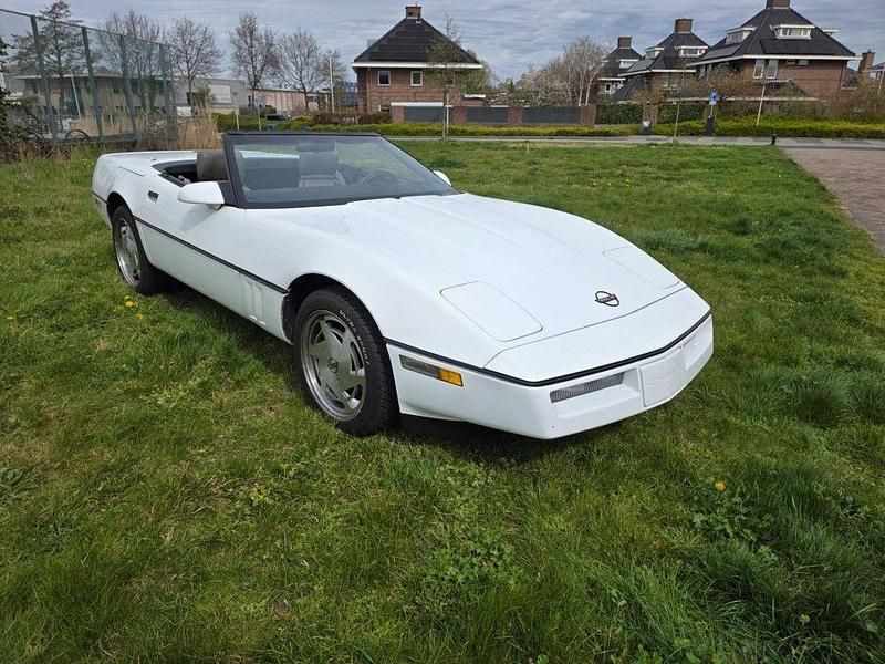 Używany Chevrolet Corvette 306 KM (225 kW) 1989 Biały Kabriolet