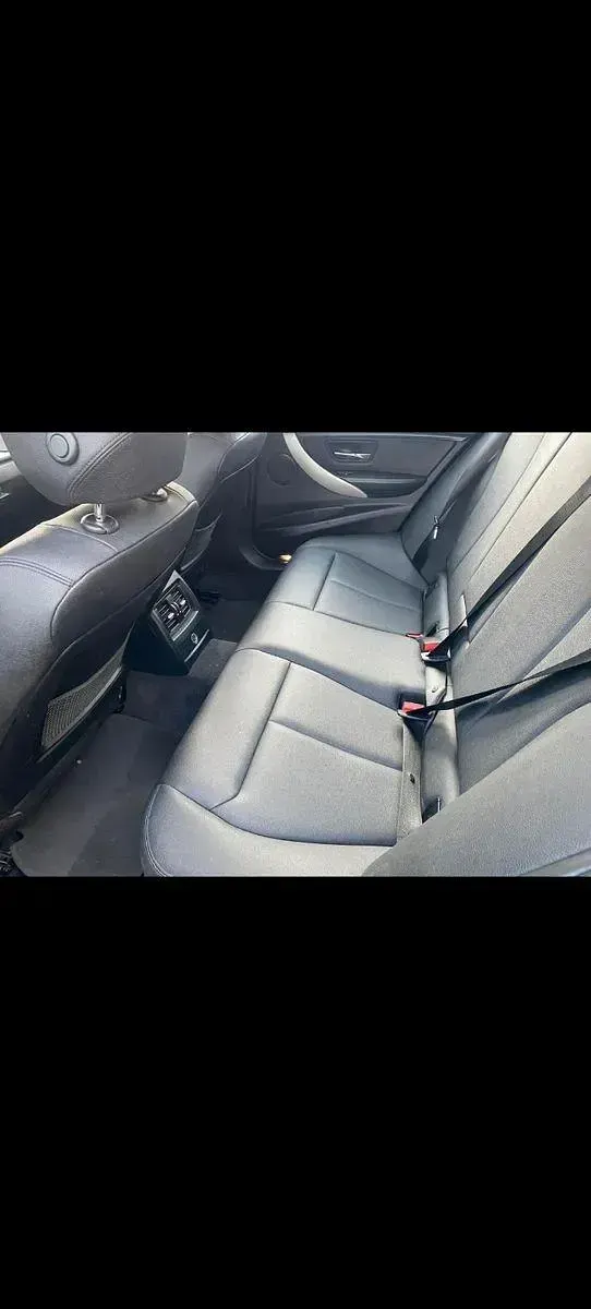 Gebraucht BMW 318 Comfort Edition 143 PS (105 kW) 2014 Schwarz Kombi